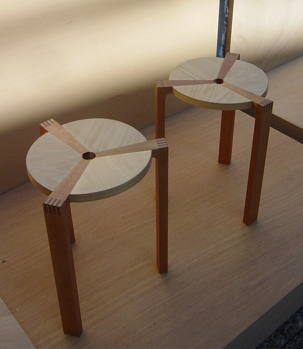 AR stacking stool（TDW2005 プロ作品展出展）